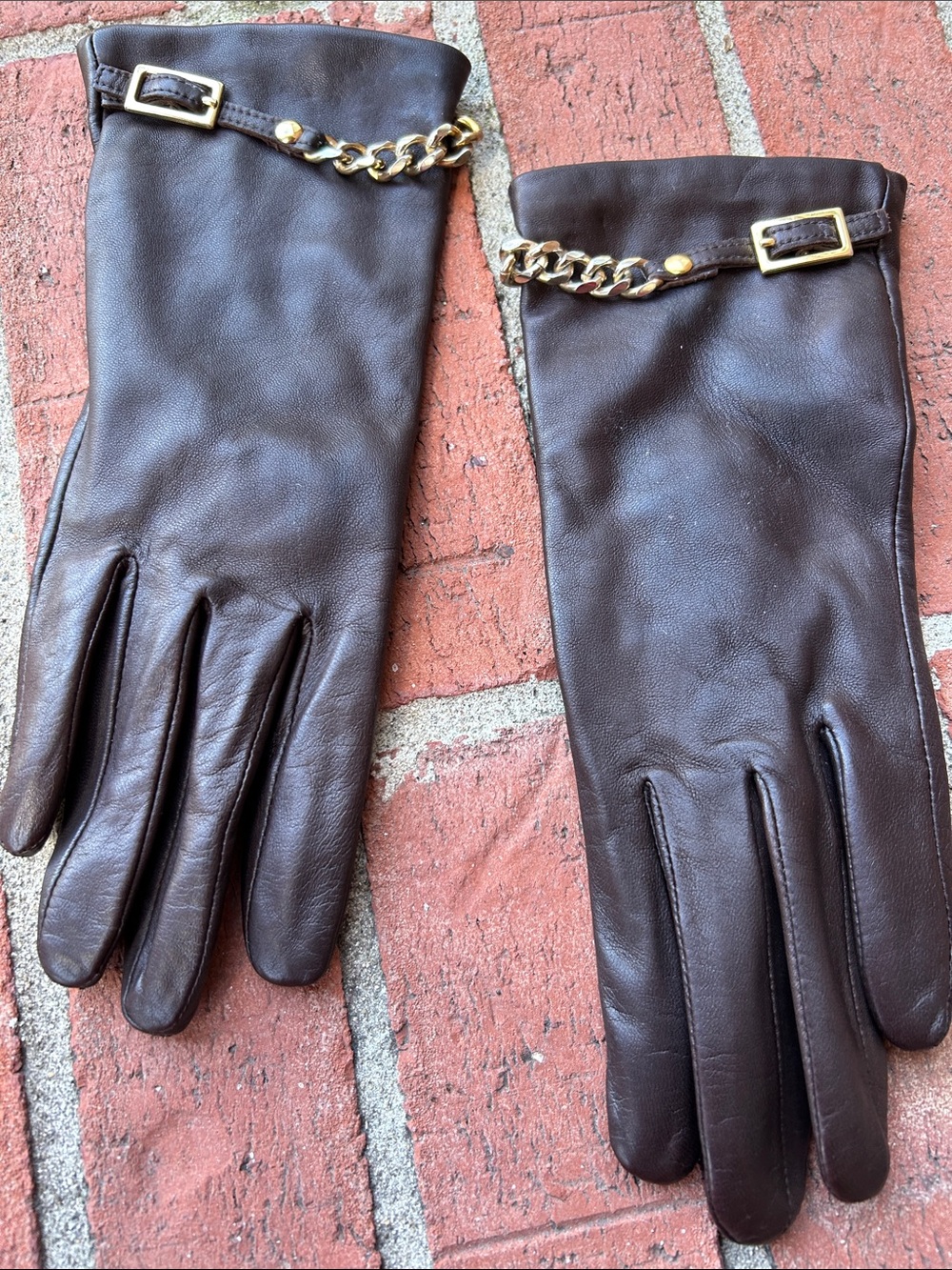 NINE WEST Dark Brown Genuine Leather/ChainLink Accent Ladies Gloves
